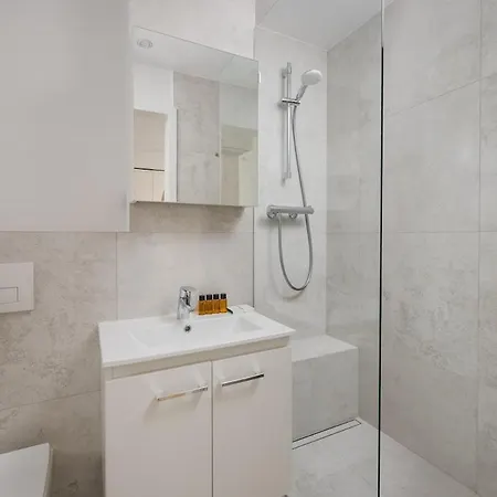 Skyline View - Golden Terraces Mall Warszawa